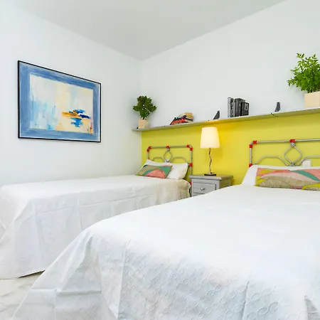 Apartment Apartaluz Costabella ,satelite, Wifi, Pk