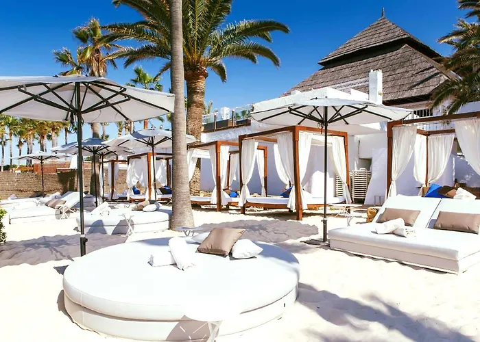 Apartaluz Costabella ,satelite, Wifi, Pk アパート *