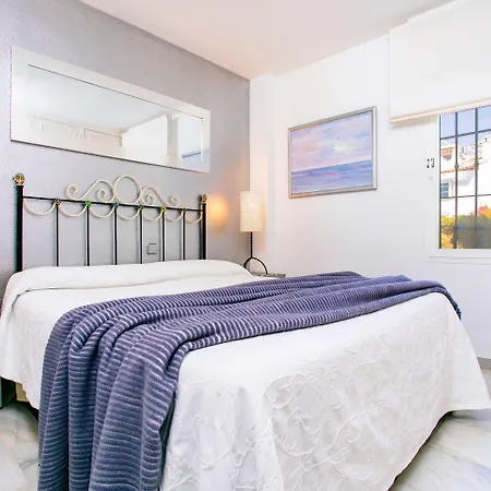 Apartaluz Costabella ,satelite, Wifi, Pk * Marbella