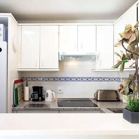 Apartaluz Costabella ,satelite, Wifi, Pk Apartamento Marbella