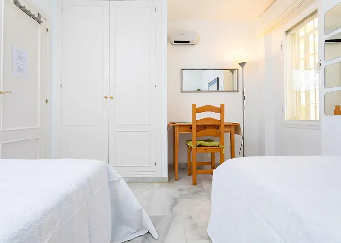 Apartaluz Costabella ,satelite, Wifi, Pk Marbella