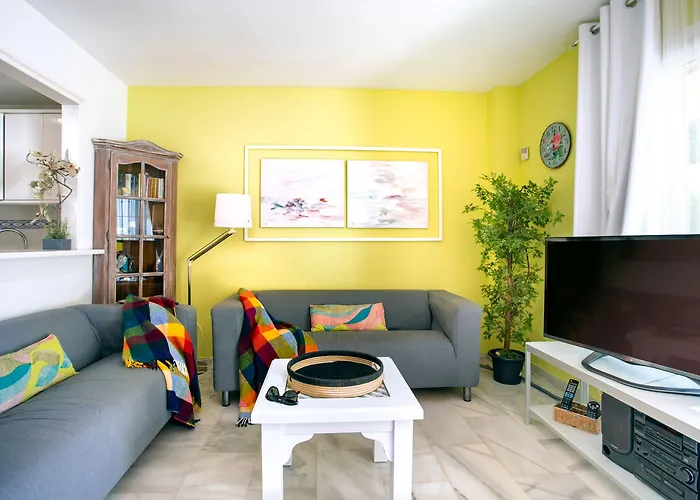 Apartaluz Costabella ,satelite, Wifi, Pk Marbella